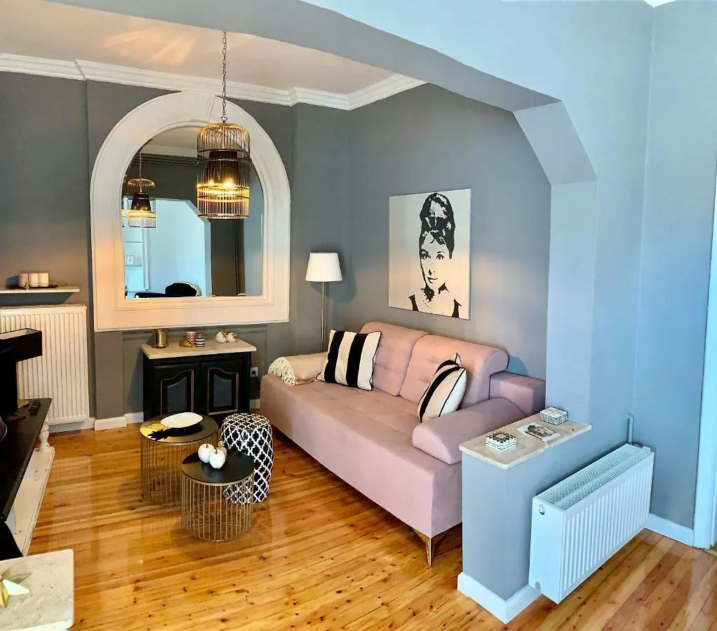 Astor'S Brilliant Home Salonic