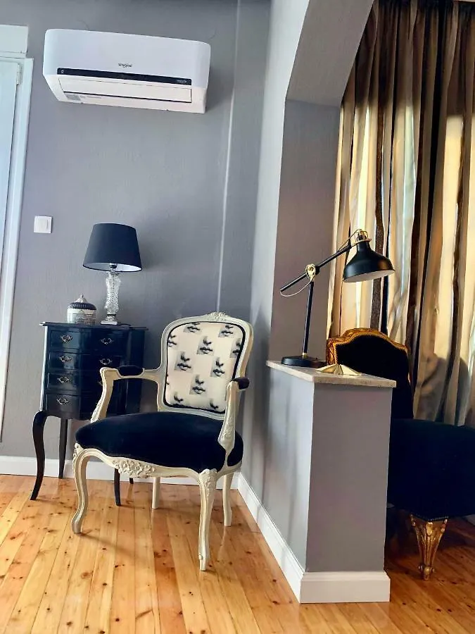 Astor'S Brilliant Home Salonic